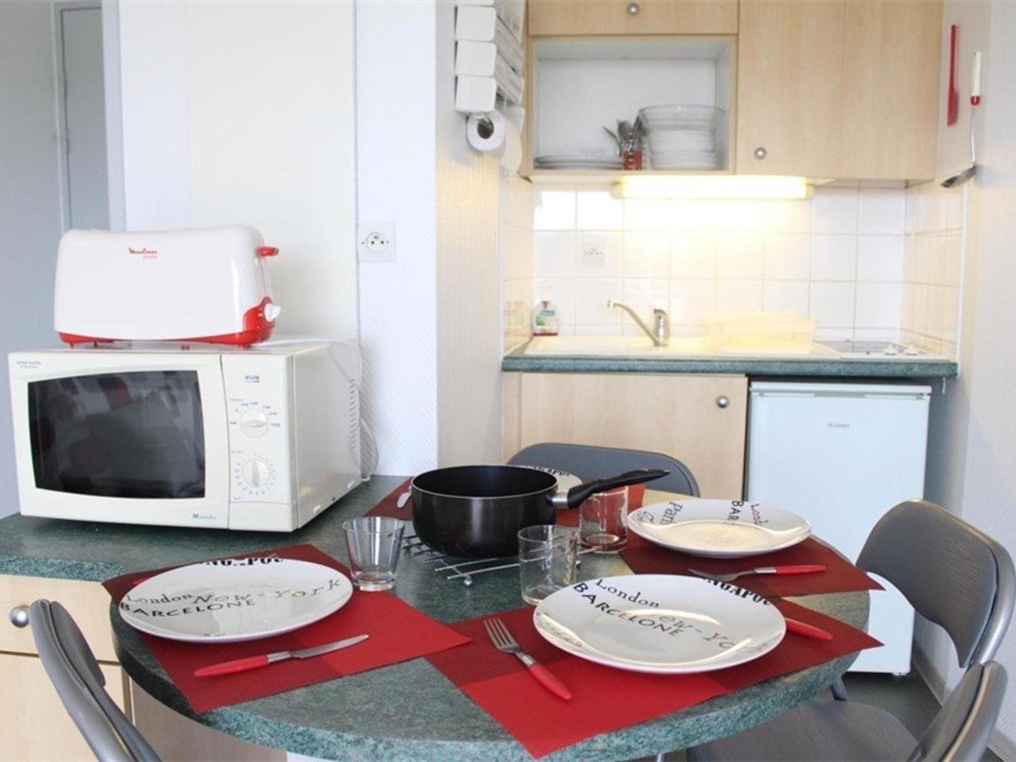 Studio Cabine 4 Pers Avec Balcon, Parking Et Piscine Aux Minimes - La Rochelle - Fr-1-246-177 Exteriör bild