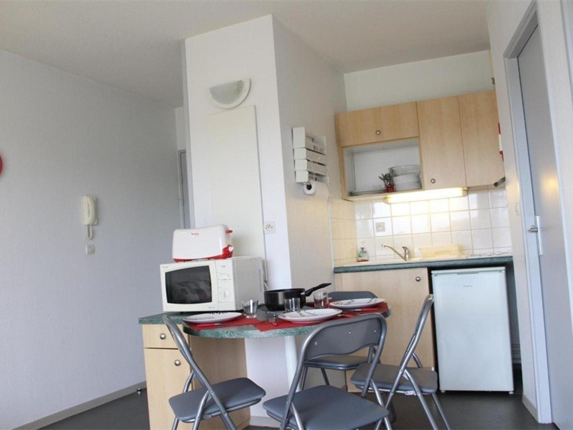 Studio Cabine 4 Pers Avec Balcon, Parking Et Piscine Aux Minimes - La Rochelle - Fr-1-246-177 Exteriör bild